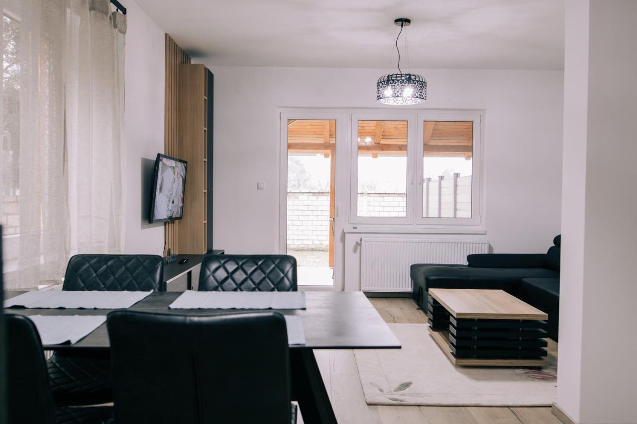 Tulip Guest House Ii. Palić Esterno foto