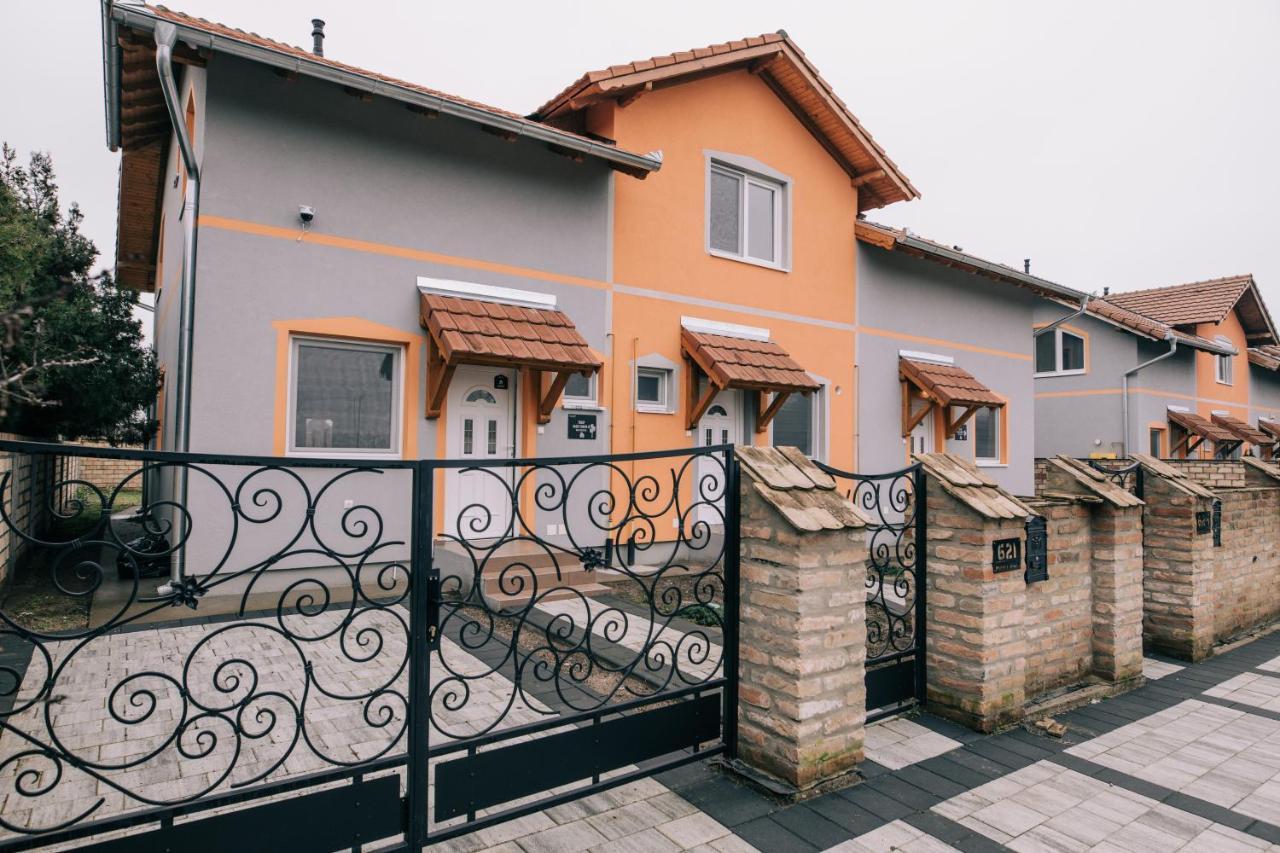 Tulip Guest House Ii. Palić Esterno foto